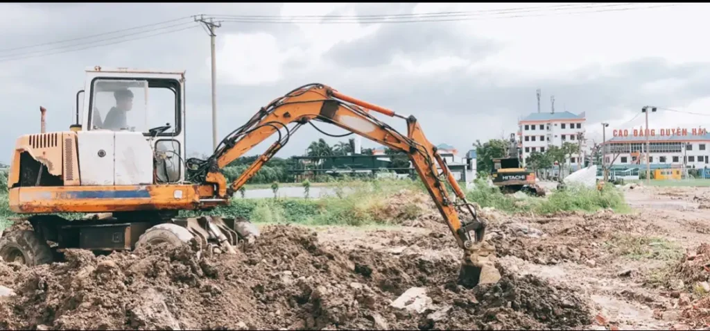 ĐÀO TẠO CẤP CHỨNG CHỈ SƠ CẤP NGHỀ LÁI MÁY XÚC